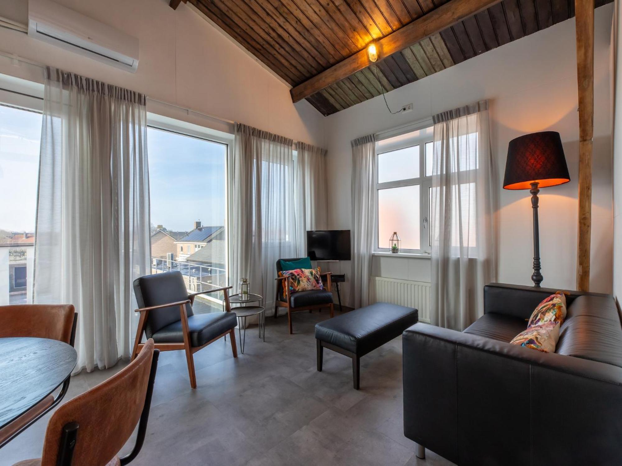Lovely Modern 4 Person Apartment In The Heart Of Koudekerke Esterno foto